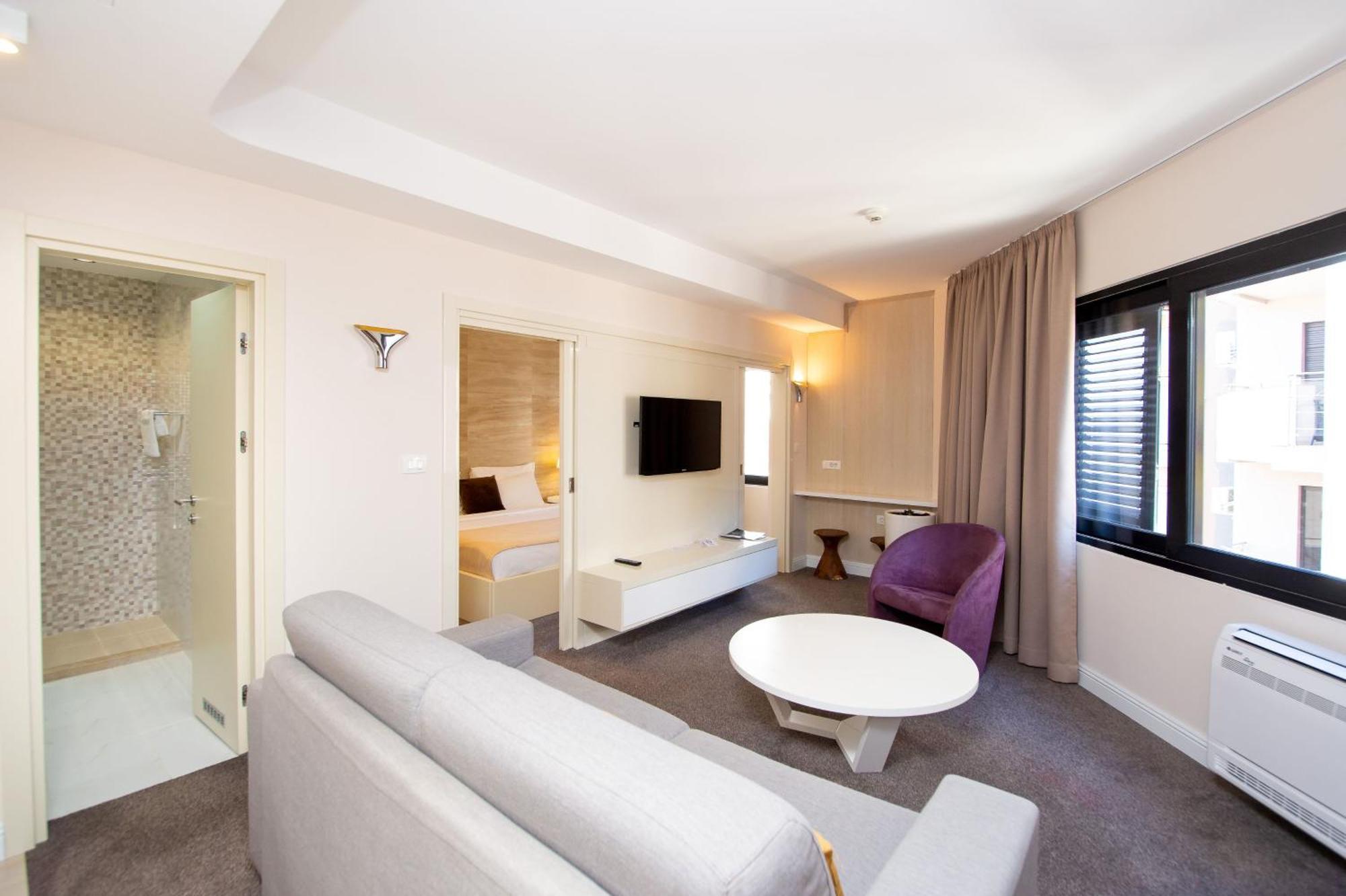 One-Bedroom Apartment,1765333587:JPEG